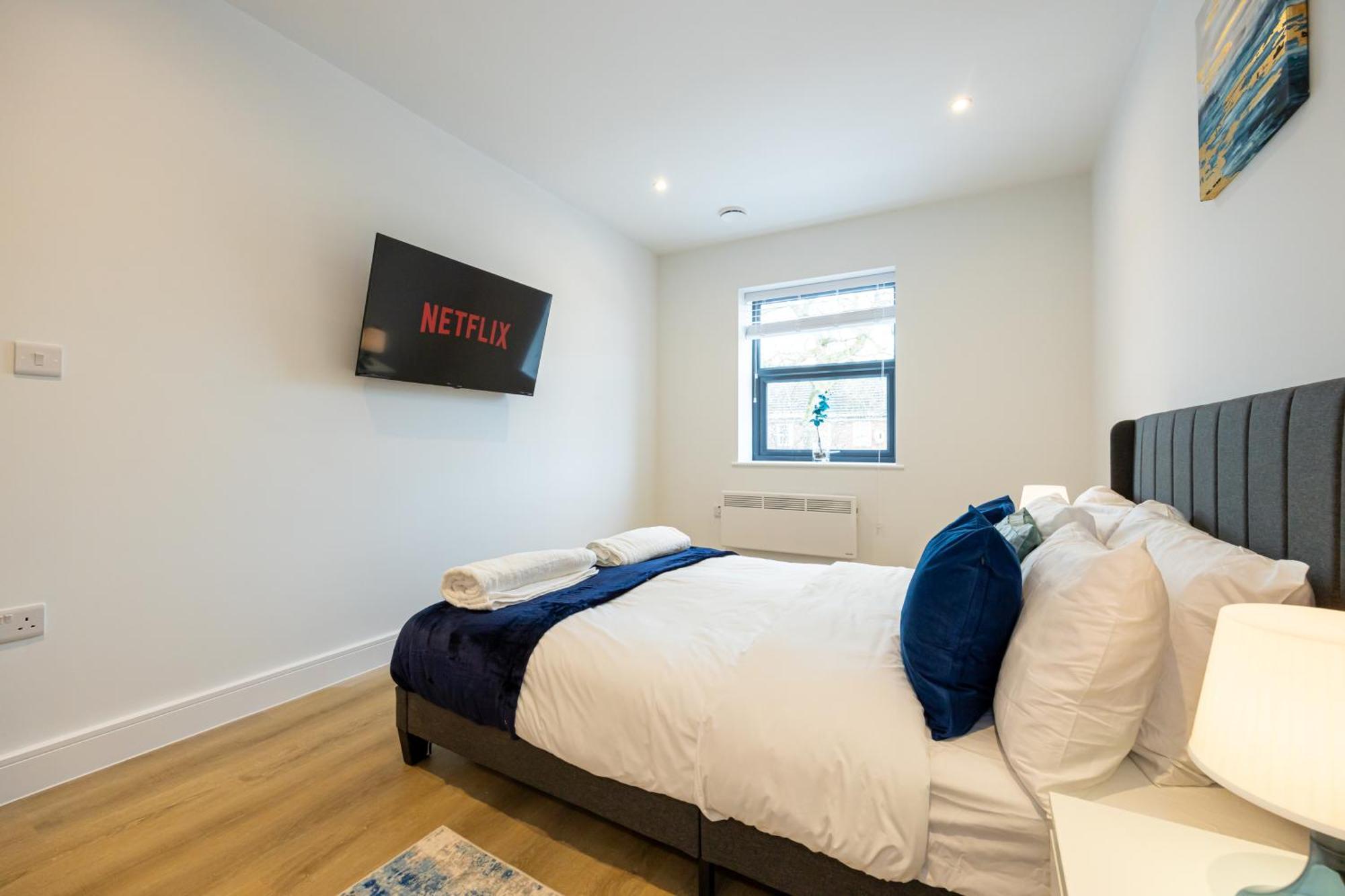 Modern 2 Bed Near Wythenshawe Hospital And Manchester Airport With Parking Eksteriør bilde